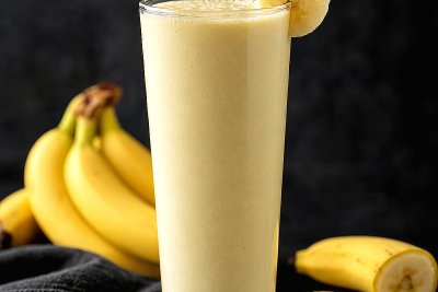 Banana with milk