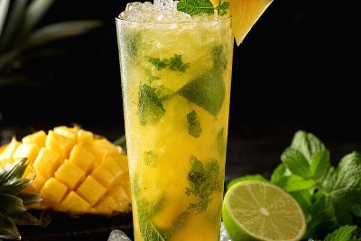 Pineapple mojito